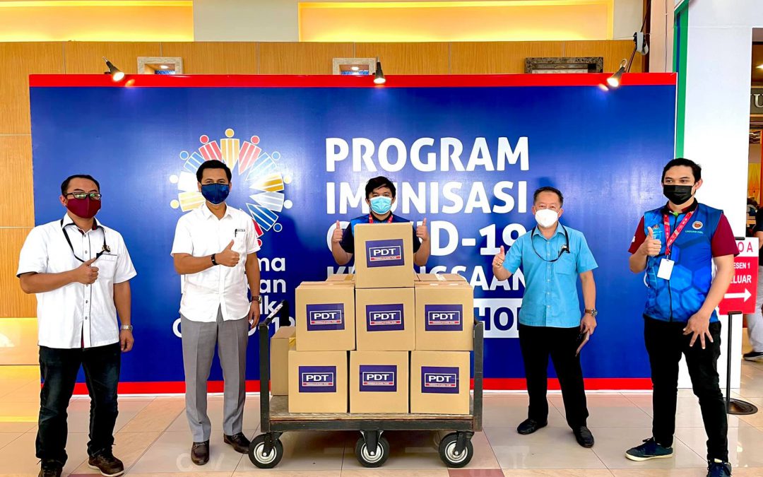 PDT HARGAI SUMBANGAN PETUGAS BARISAN HADAPAN  DI PPV PERSADA